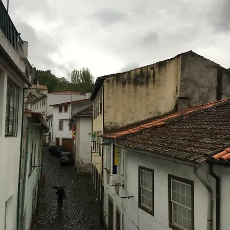 ホームステイ Casa Da Baixa ブラガンサ